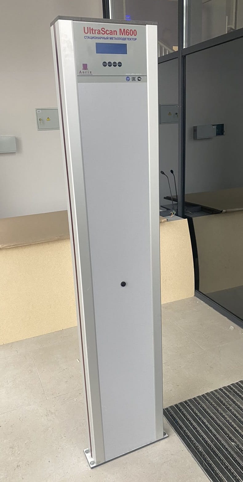 Монопанельный металлодетектор UltraScan M600